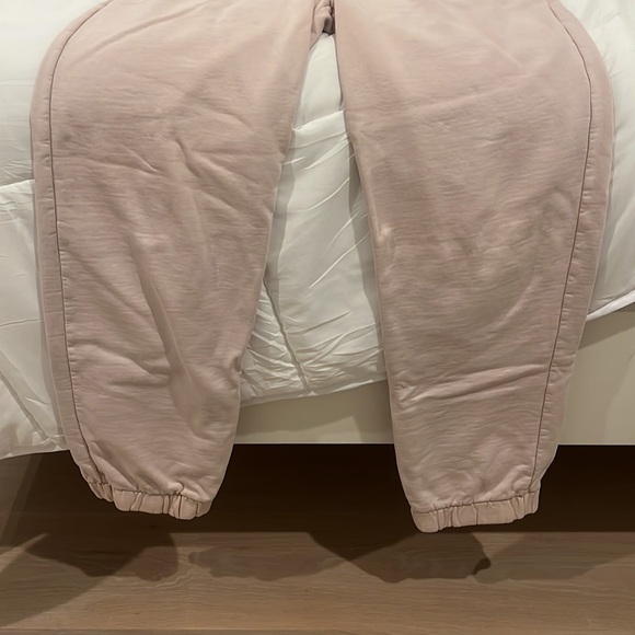 ⭐️ BRANDY MELVILLE Pink Sweatpants - Picture 7 of 7